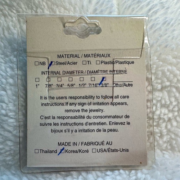 D-Ring with Faceted Bead. - Picture 5 of 8